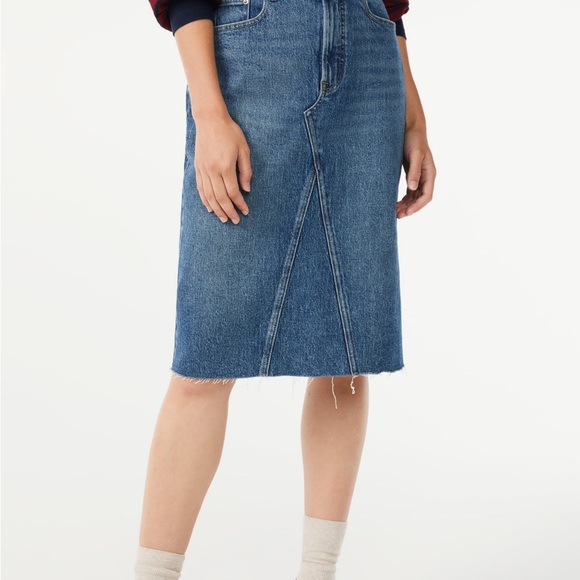 Free Assembly Dresses & Skirts - Free Assembly Denim Pencil/Midi Skirt